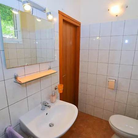 Charming Getaway W Panoramic Sea Views And Rewarded Garden Lägenhet Opatija