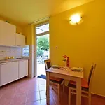 Appartamento Charming Getaway W Panoramic Sea Views And Rewarded Garden *