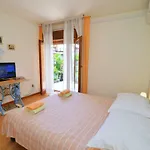 Charming Getaway W Panoramic Sea Views And Rewarded Garden Appartamento Abbazia