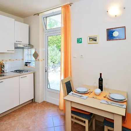 Charming Getaway W Panoramic Sea Views And Rewarded Garden Appartement *