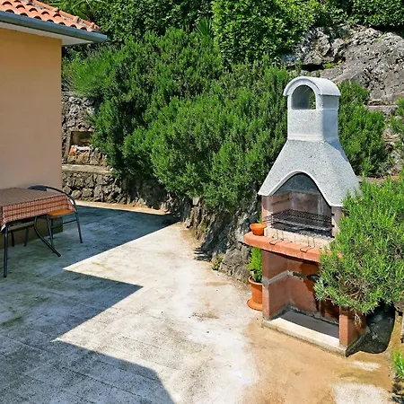 Charming Getaway W Panoramic Sea Views And Rewarded Garden Apartman *