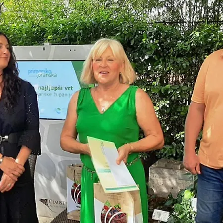 Charming Getaway W Panoramic Sea Views And Rewarded Garden Appartement