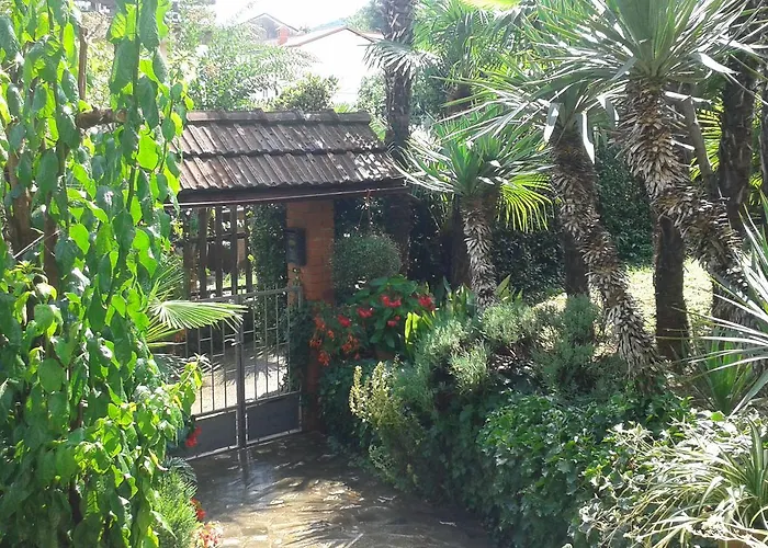 Charming Getaway W Panoramic Sea Views And Rewarded Garden Lejlighed